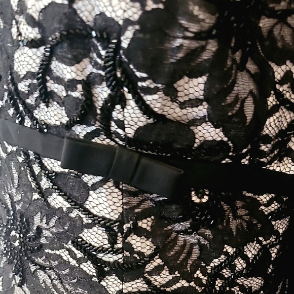 Carmen Marc Valvo Black and White Bodycon Midi Dress NWOT - Picture 6 of 7